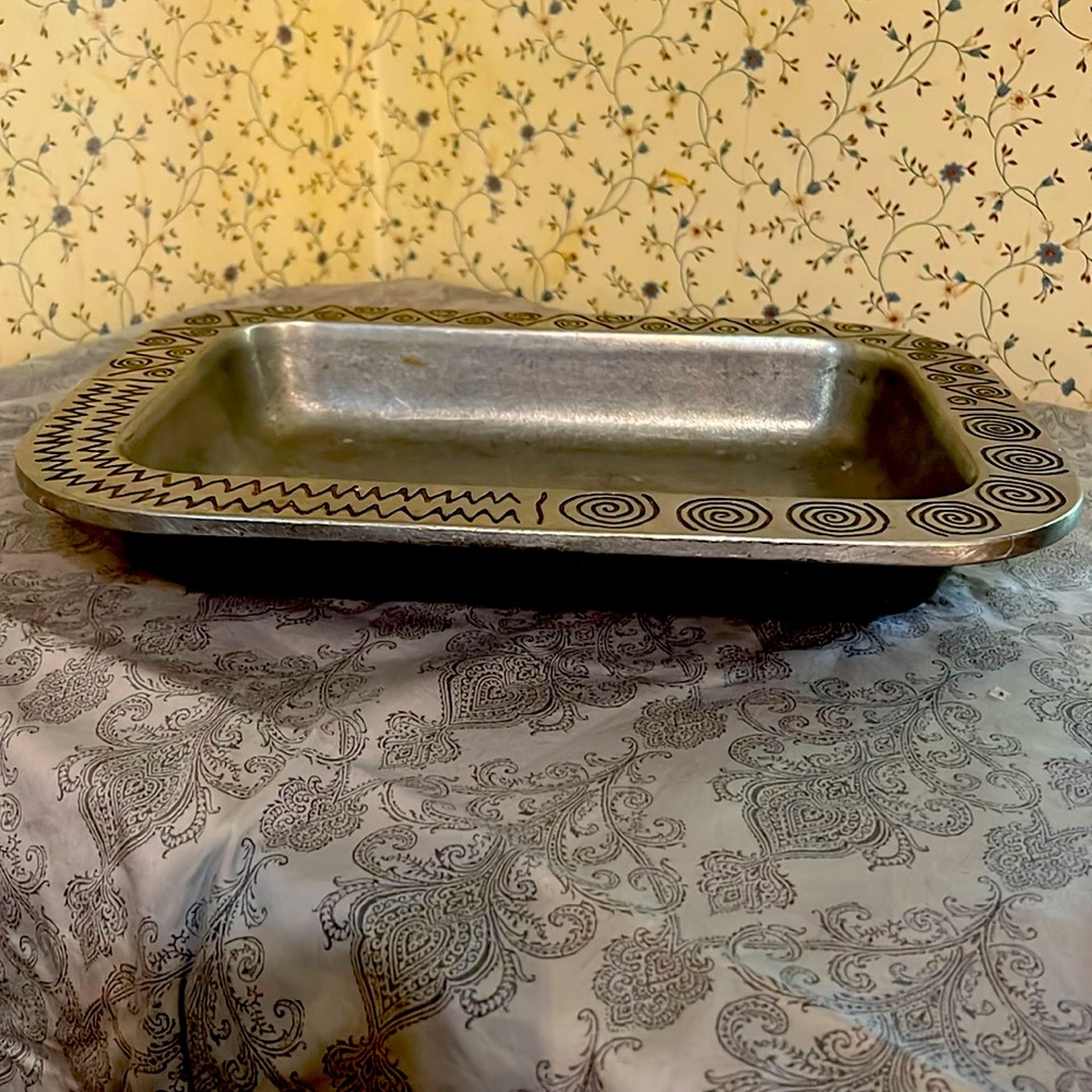 Reggae Armetale Holloware Dish